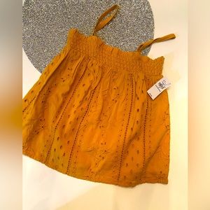 Old navy toddler top, just In time for summer!